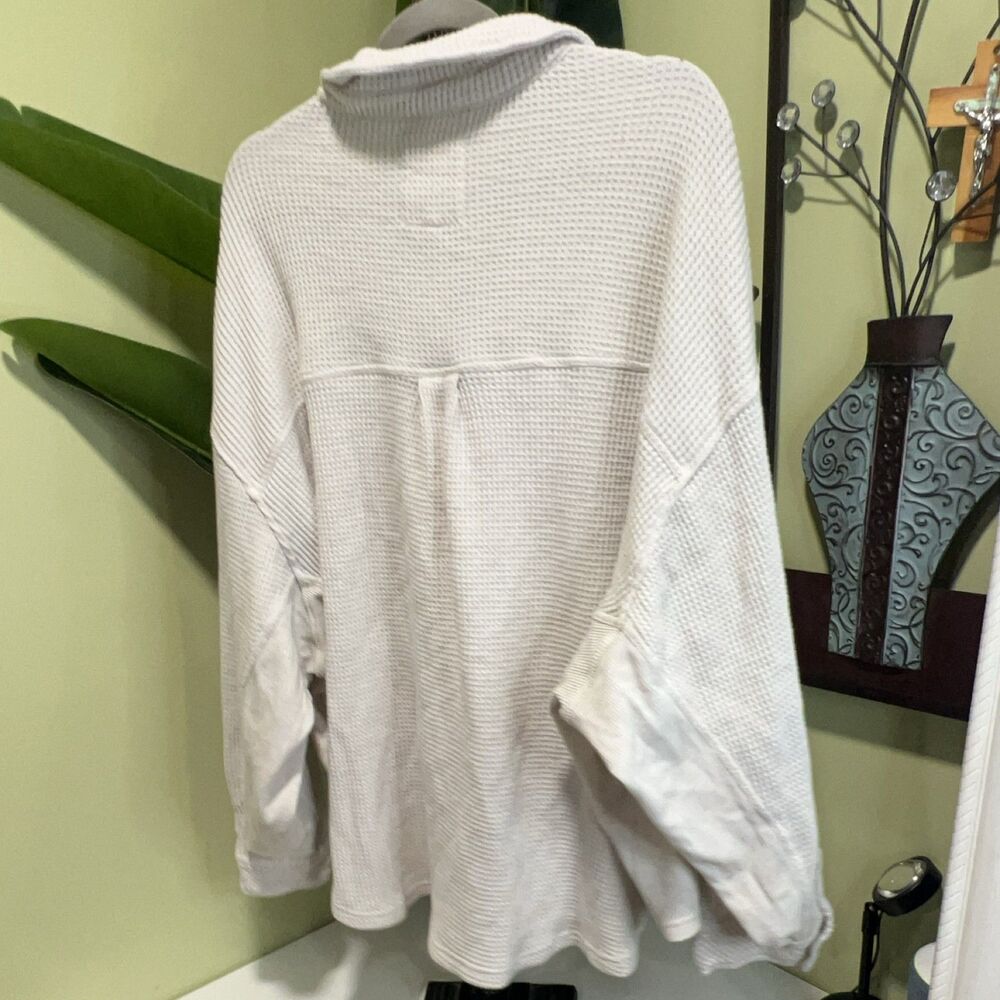 Aerie Women XXL White Long Sleeve Collared Knit Shirt Button Pockets Relaxed - Picture 4 of 6